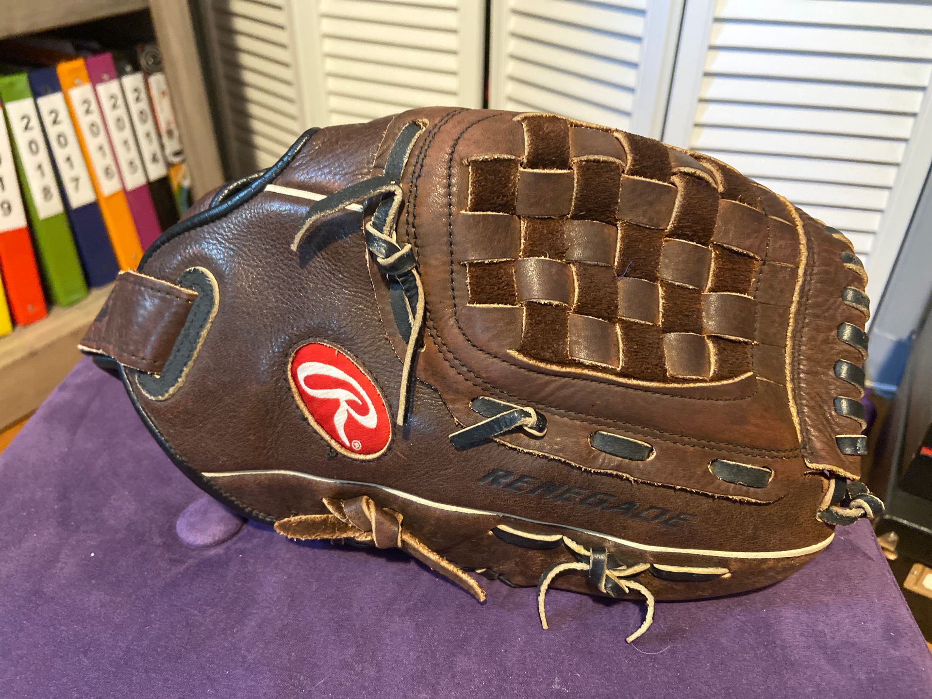 Rawlings Renegade 12” baseball glove