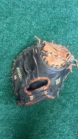 Wilson A2000 catches mitt