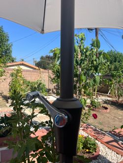Outdoor umbrella