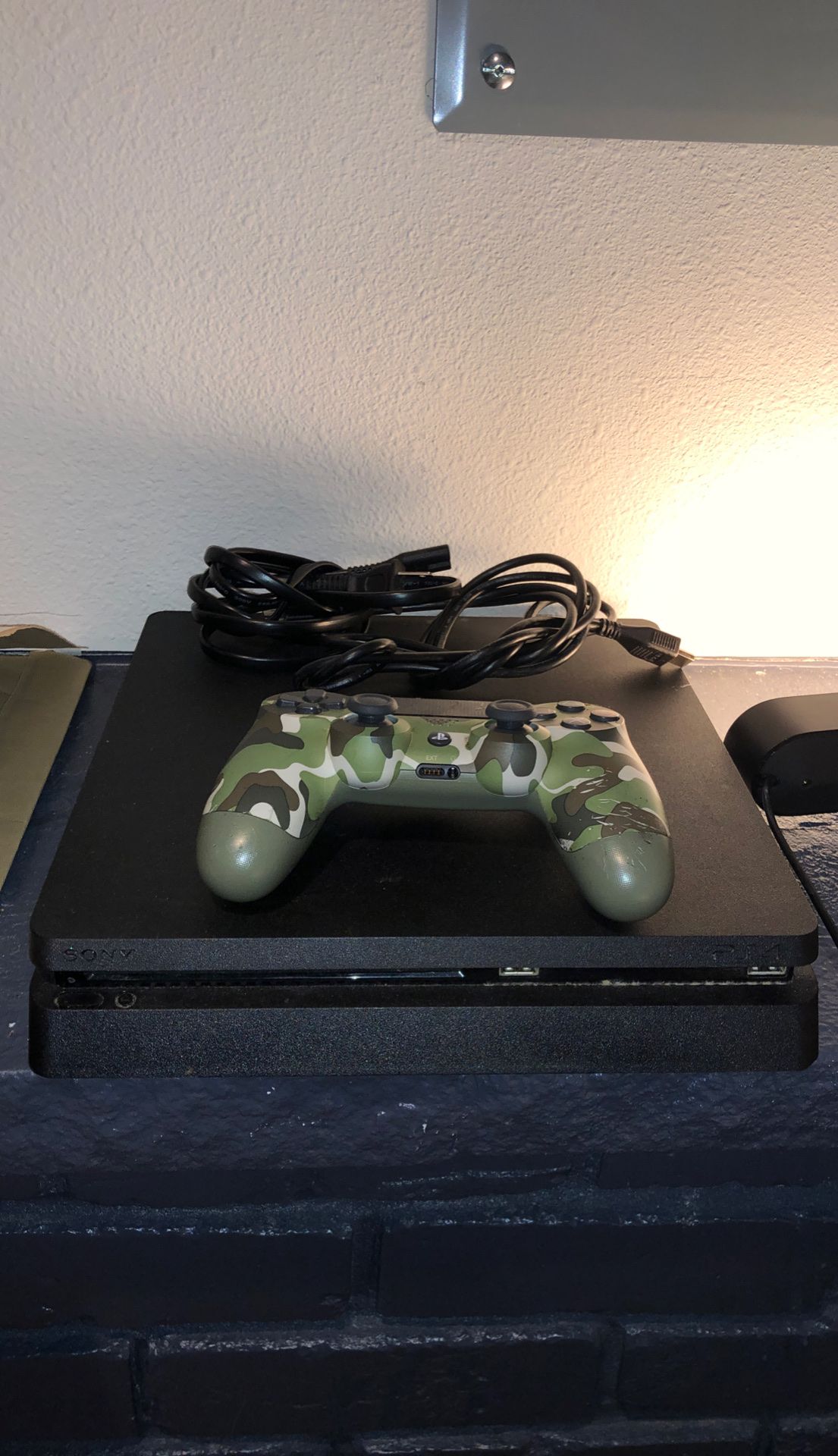 PS4 slim W/Controller, HDMI chord, Power Chord