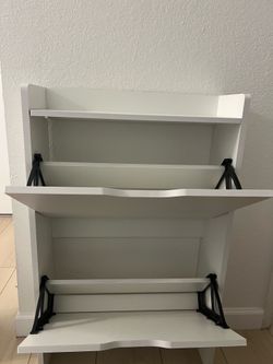 Shoe cabinet