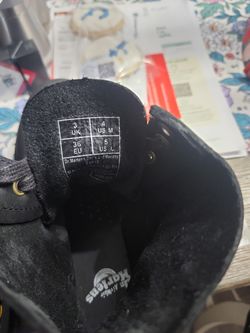 Doc Martens womens size 5