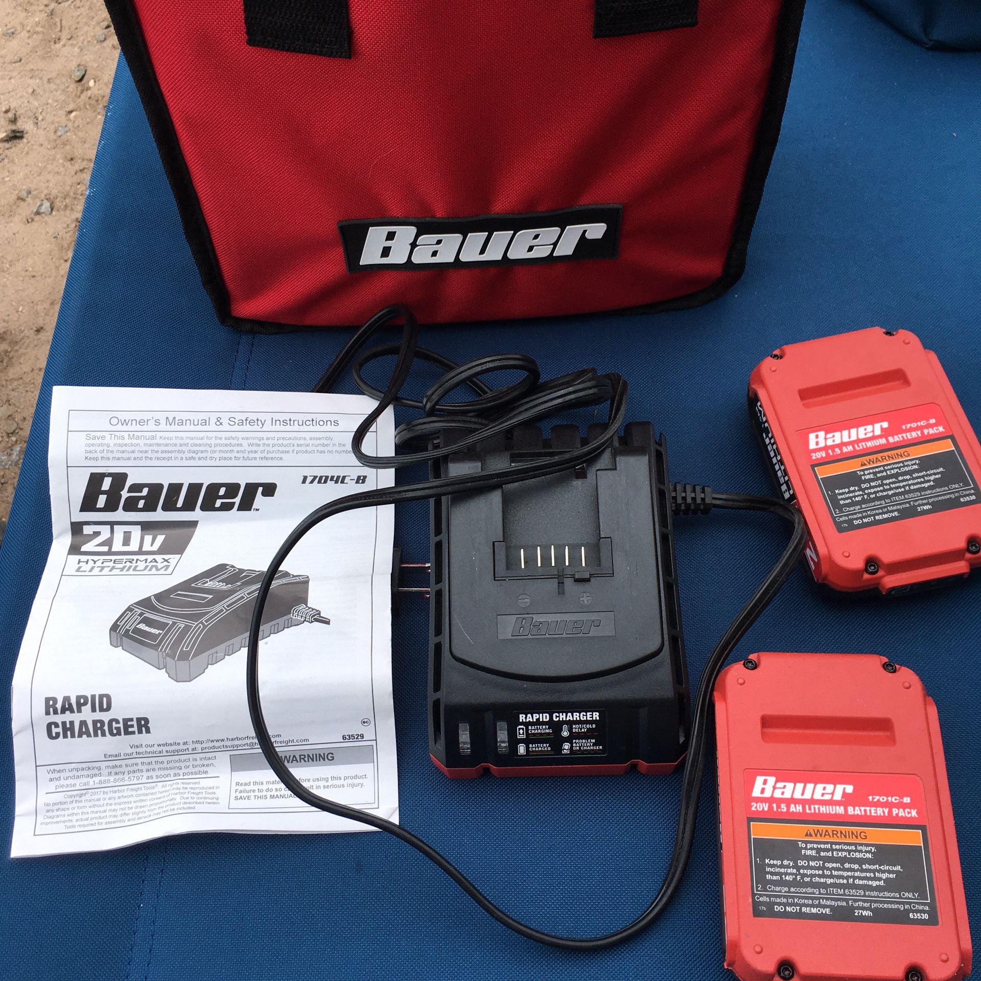 Bauer 20v Lithium 1.5 Ah 2 Battery and Charger and bag