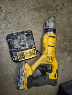 20 volts dewalt metal Cutter For Sale Works Great