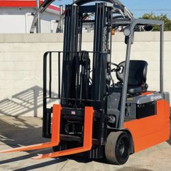 Toyota Electric Forklift