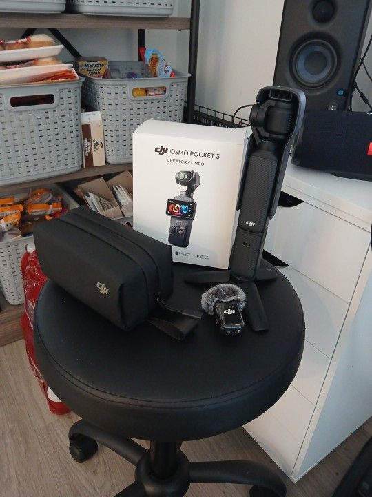 DJI Osmo Pocket 3 Creator Combo