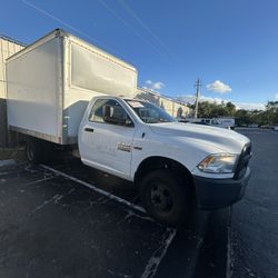 Box Truck RAM 3500