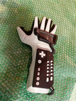 Nintendo power glove!!!