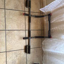 Pull Up Bar 