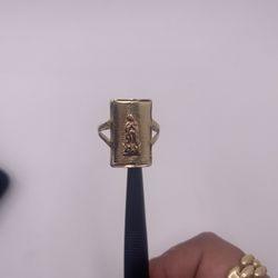 14k 3.2grams, Rectangle Top Guadalupe Ring