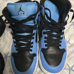 Jordan 1 Mids