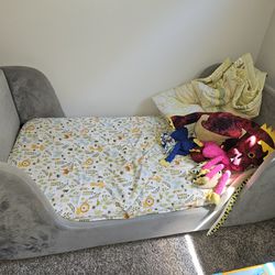 Free Toddler Bed Frame (No Mattress)