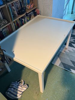 Table & 4 Chairs - Pottery Barn Kids