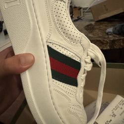 Women’s Gucci Shoes