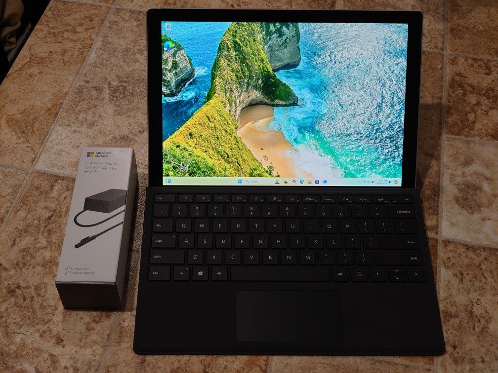 Microsoft Surface Pro 6 Like New