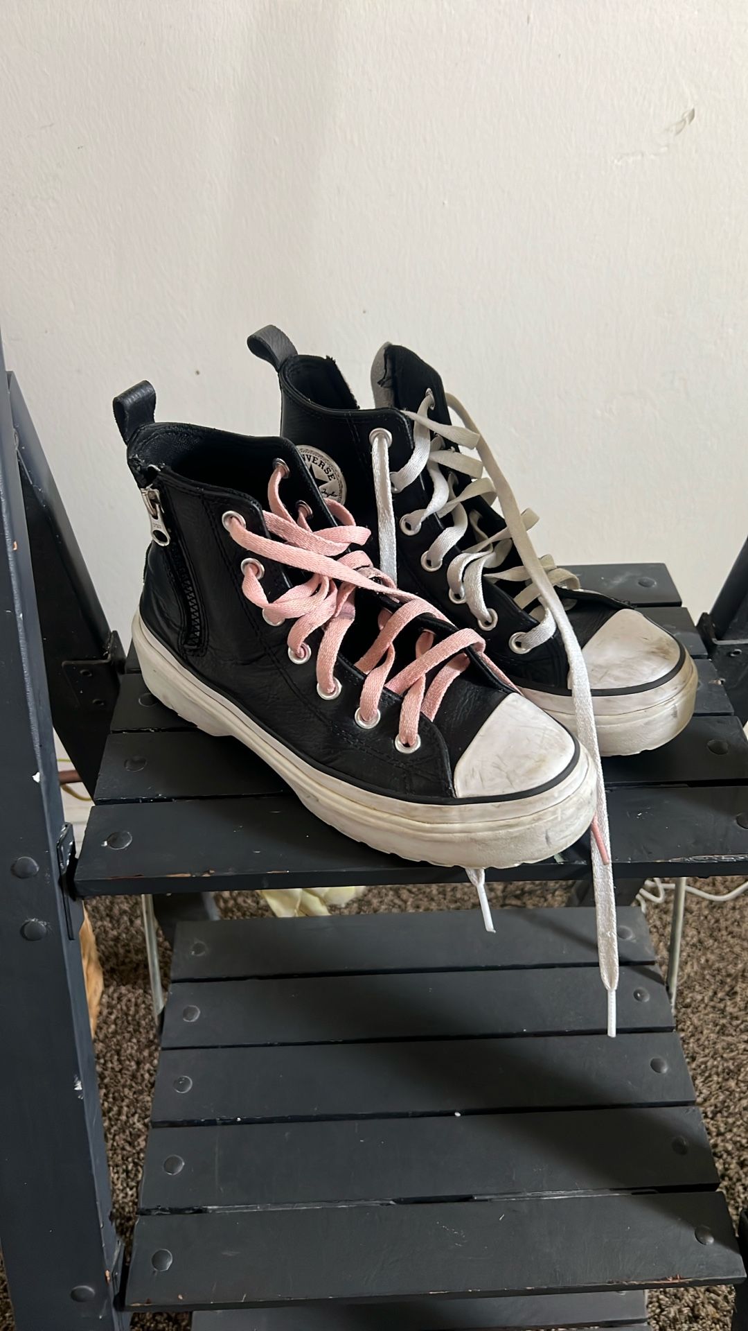 Converse Size 4 Kid