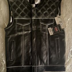 First MFG Finishline Vest 