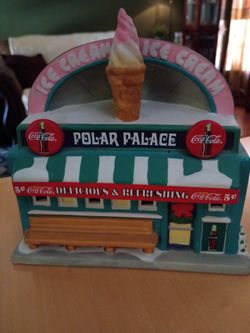 Vintage Coca Cola "Polar Palace" 1999 Retired