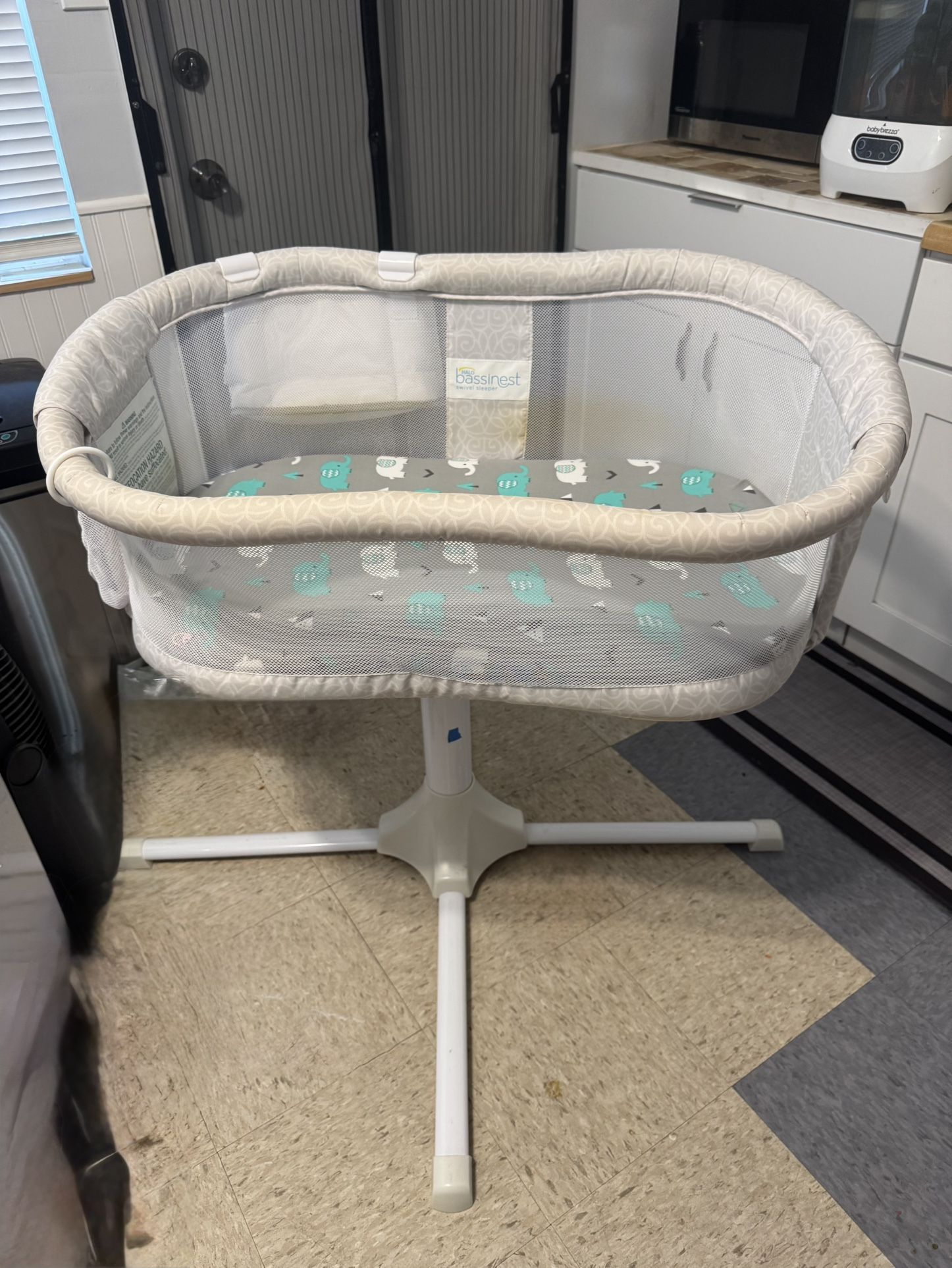 Halo Bassinets Swivel Sleeper