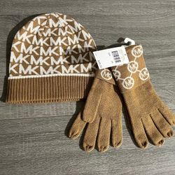 Michael Kors Ladies Beanie And Gloves Set 