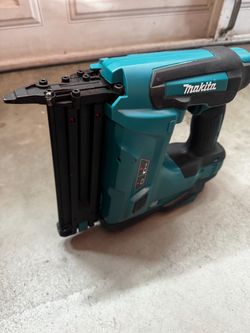 Makita 18v nailer