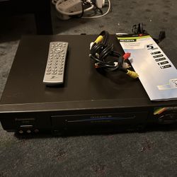 PANASONIC Blue Line stereo Omnivision PV-4661 VCR VHS player with universal remote WORKING