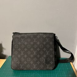 Louis Vuttion Bag 
