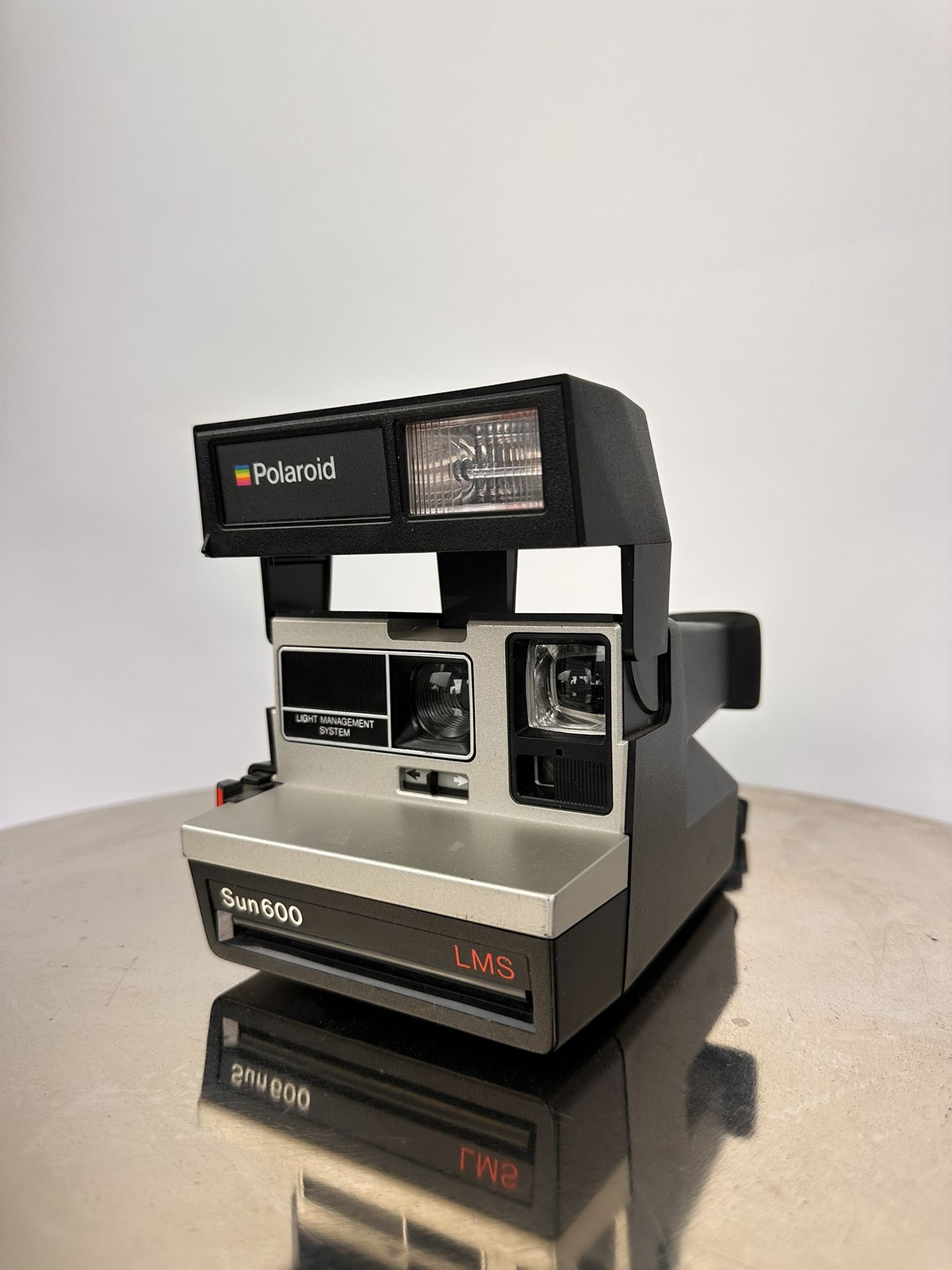 Polaroid Sun 600 Film Camera (LMS)