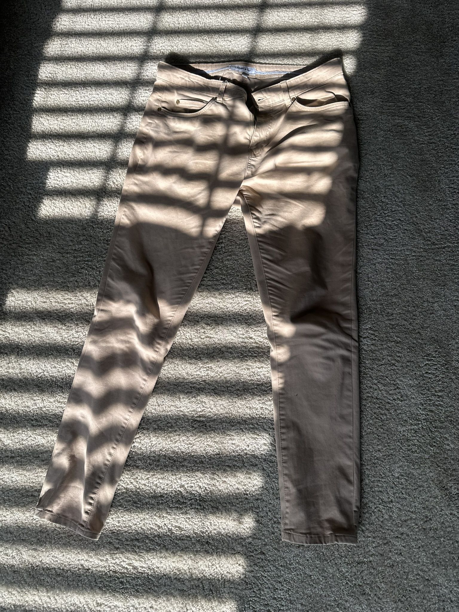 Kahki Pants