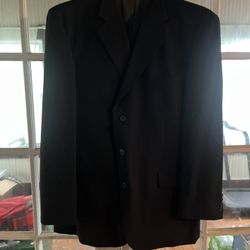 Men’s Oscar De La Renta Suit 