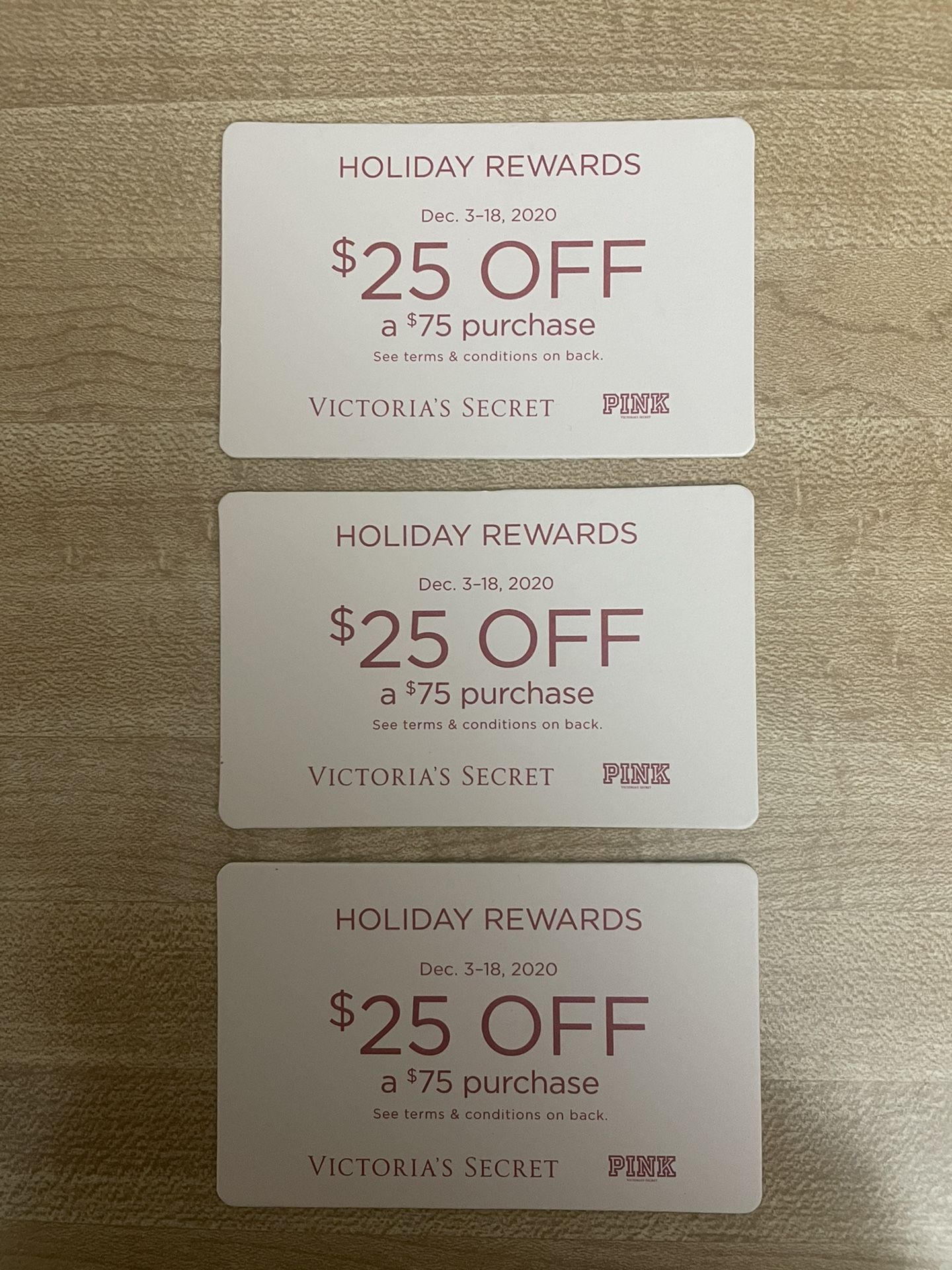 3 VS Holiday Rewards Cards