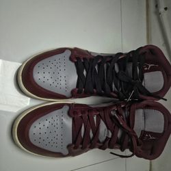Air Jordan 1 Mid Cherrywood Red Size 10