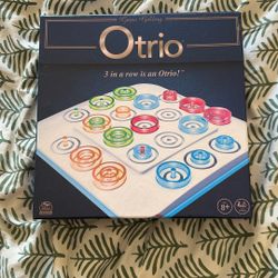 Otrio Board Game (great Condition)