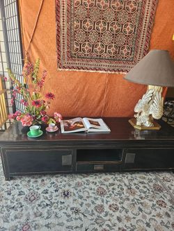 Lombok Canton Collection Low Media Center