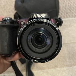 Nikon Camera W/case
