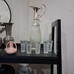 Vintage Liquor Serving Bottle Pitcher W/ 5 Shotglasses