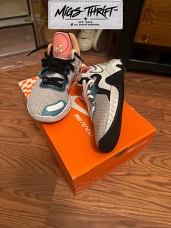 Nike Renew Sneakers Lola Bunny Edition