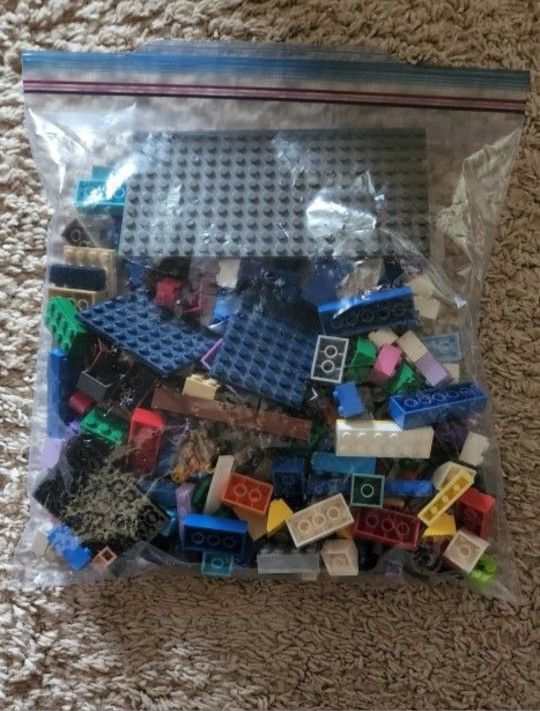 Legos and technic 1lb