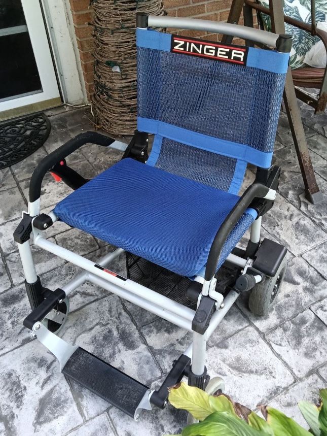 Zinger Lightweight Powered Chair