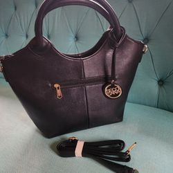 NEW Women's Hand, Shoulder And Crossbody BAG