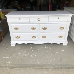  White 7 Drawer Dresser