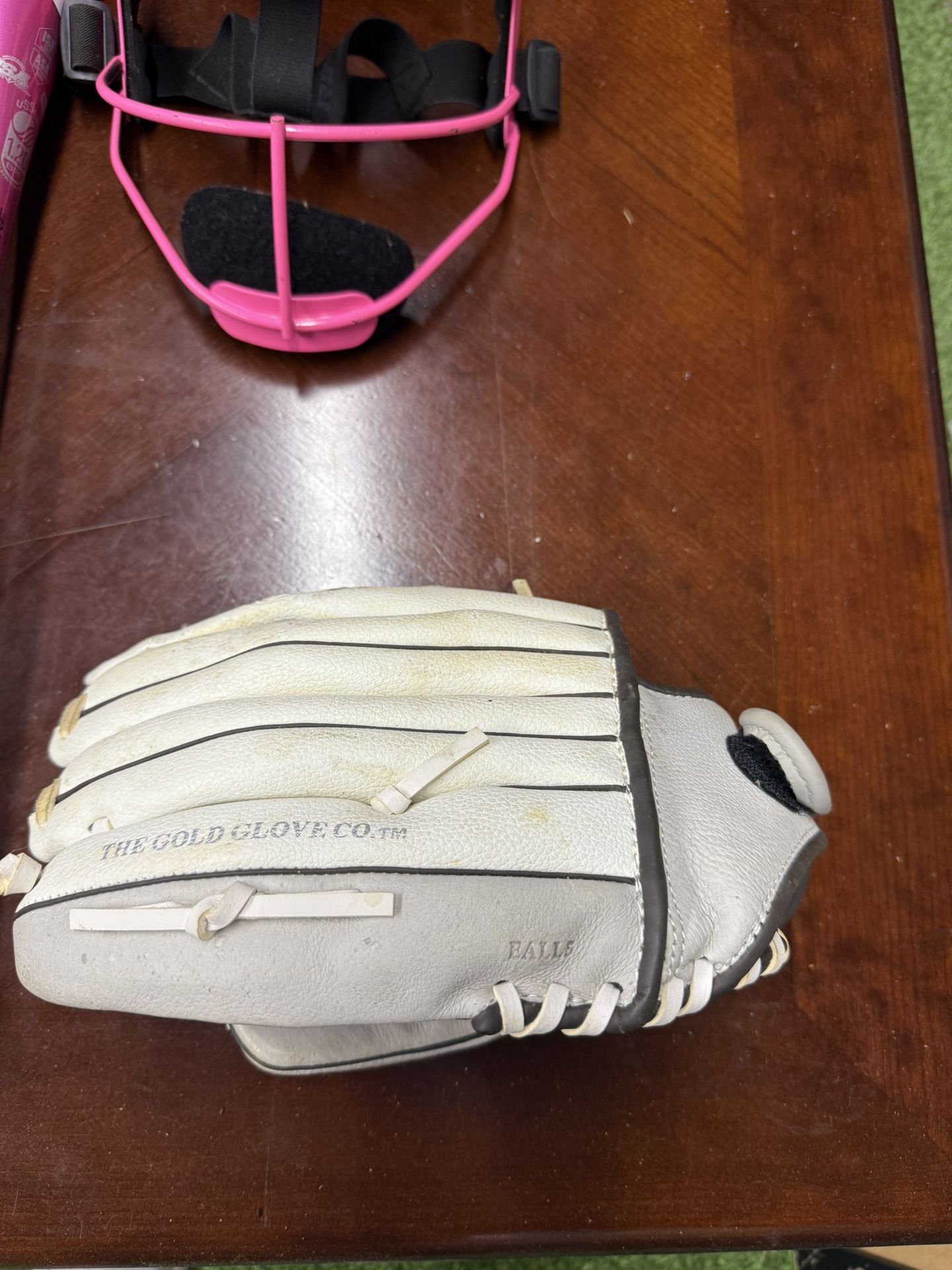 Girls Youth Soft Equipment