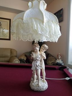 Beautiful Sculpture Lamp