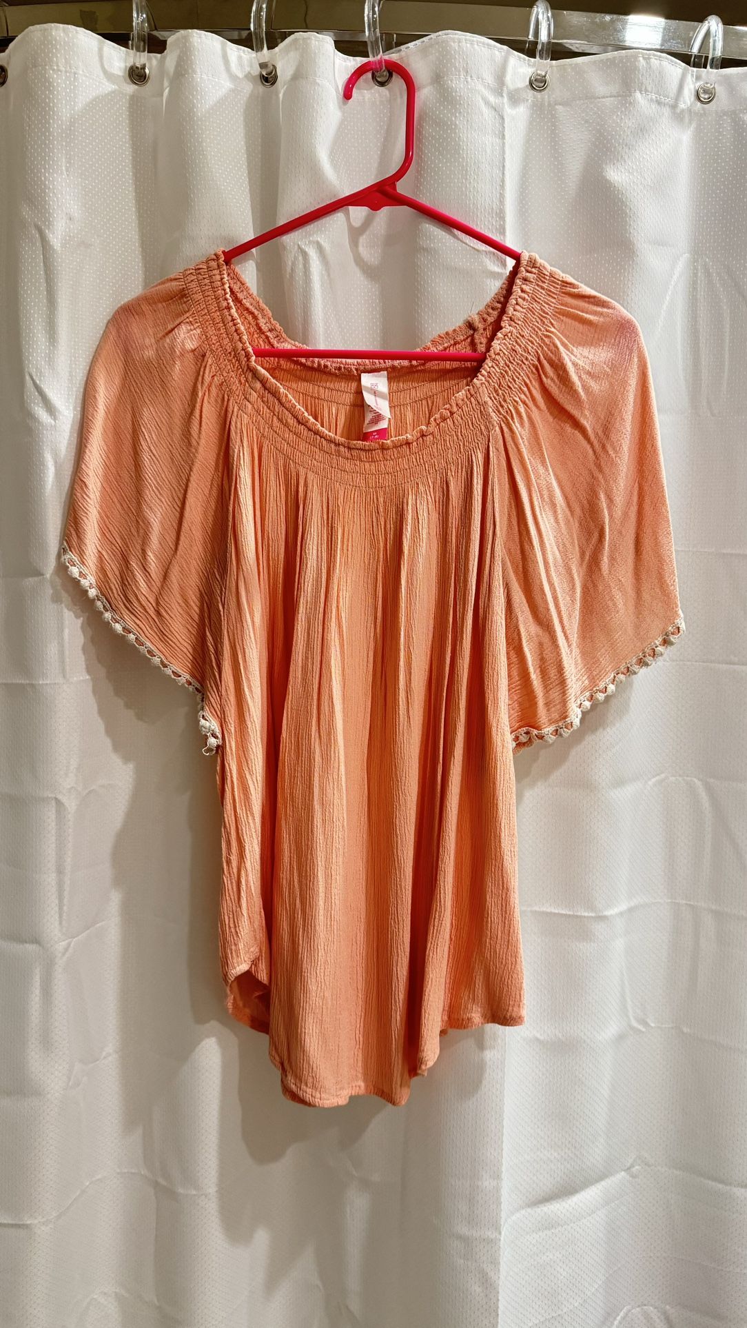 $5 Pink Top With wide Sleeves 