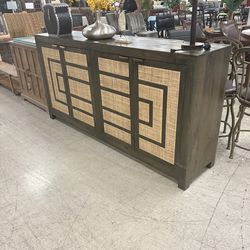 Credenza dresser