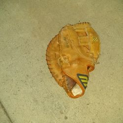 Mizuno Lefty First Base Glove
