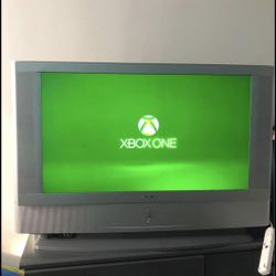 Tv 40 In $50 Works And Comes with Remote 