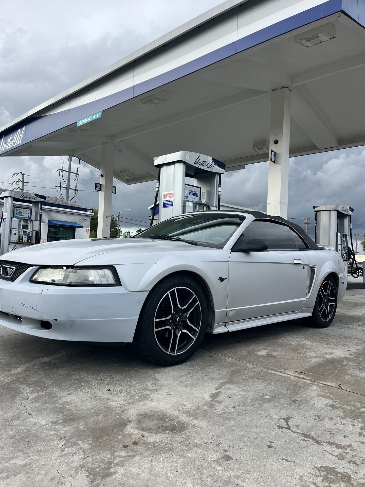 2000 Ford Mustang