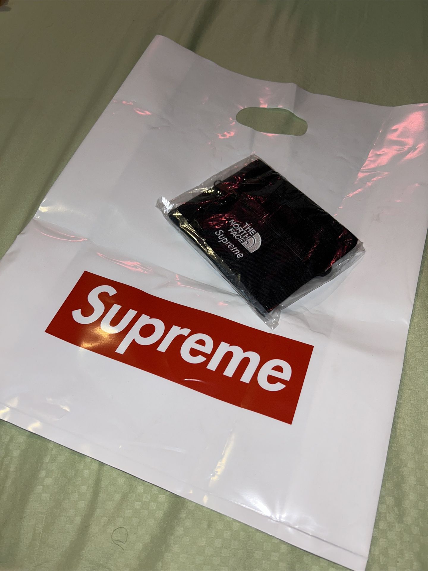 Supreme x The North Face Expedition Travel Wallet Black
