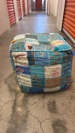 Pouf